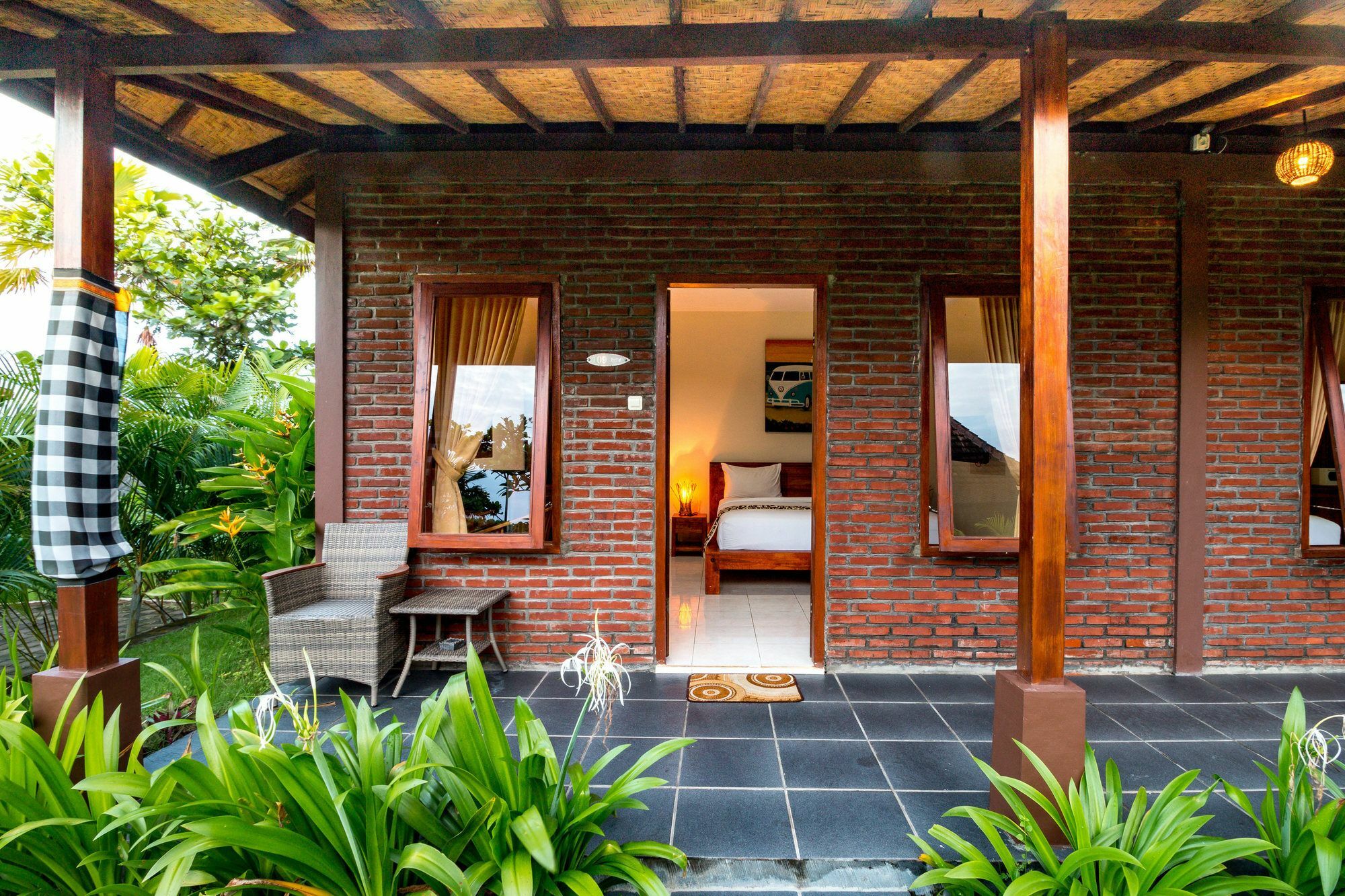 Arton Resort & Beach Club Pulukan Exterior photo
