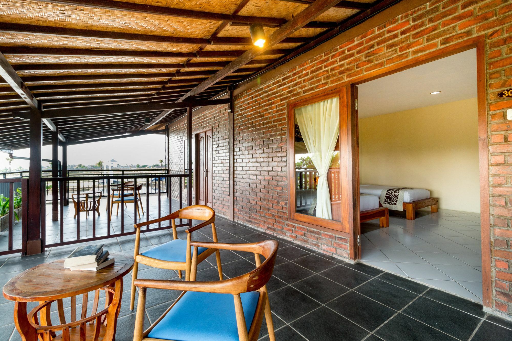 Arton Resort & Beach Club Pulukan Exterior photo